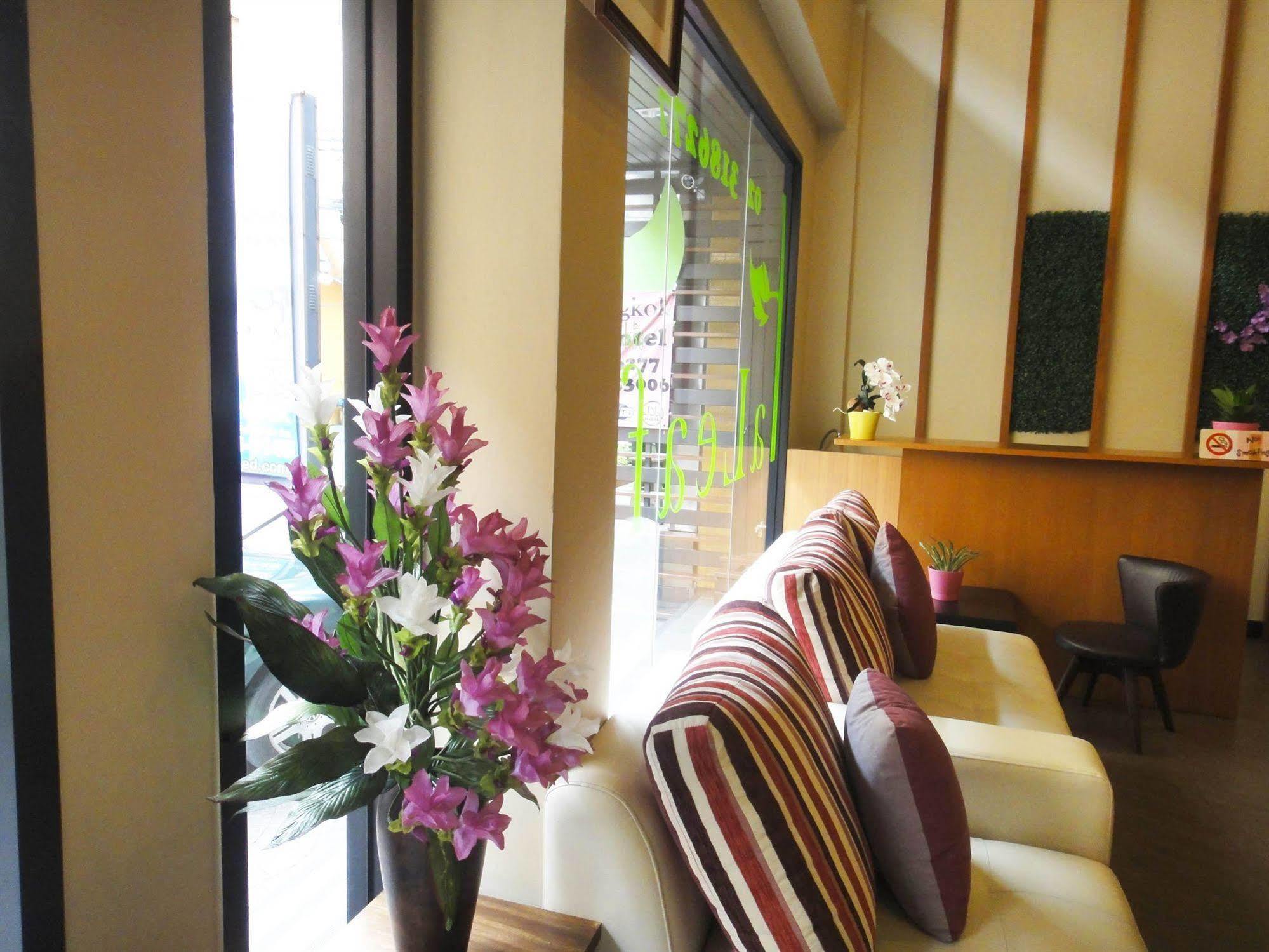 Aleaf Bangkok Hotel Exterior photo